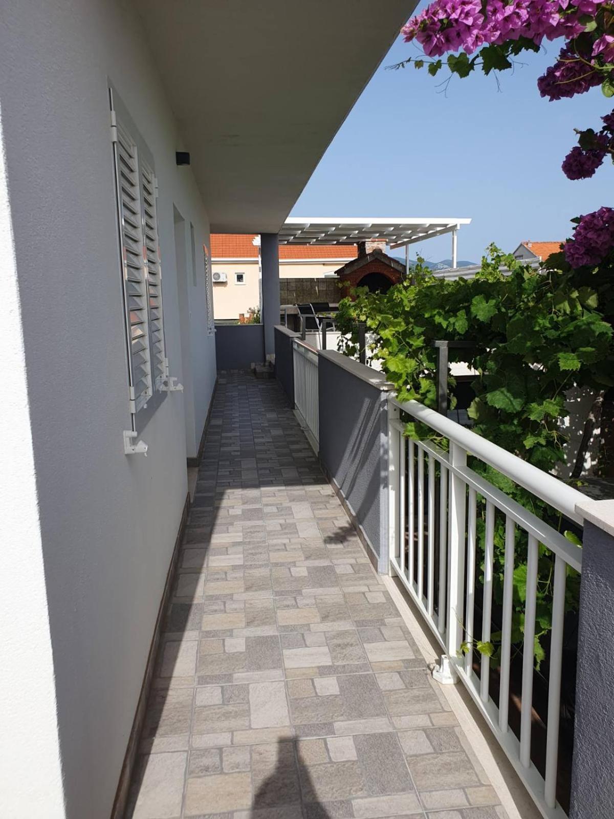 Apartment Bozovic Orebić Exteriör bild